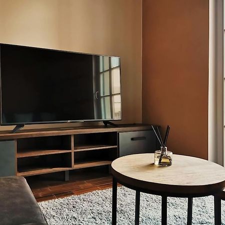 Komfortables Apartment Im Zentrum Erfurts Bagian luar foto