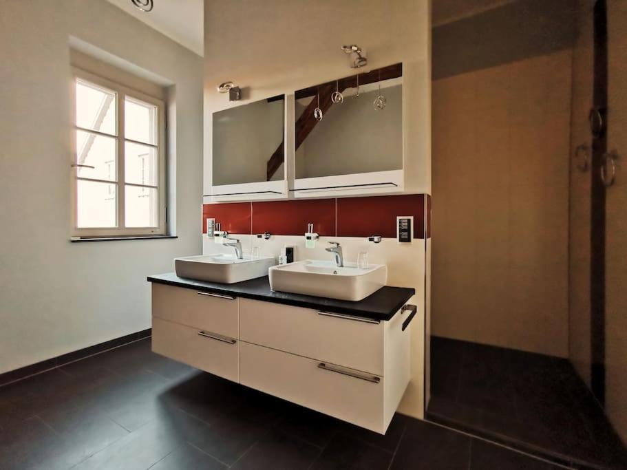 Komfortables Apartment Im Zentrum Erfurts Bagian luar foto