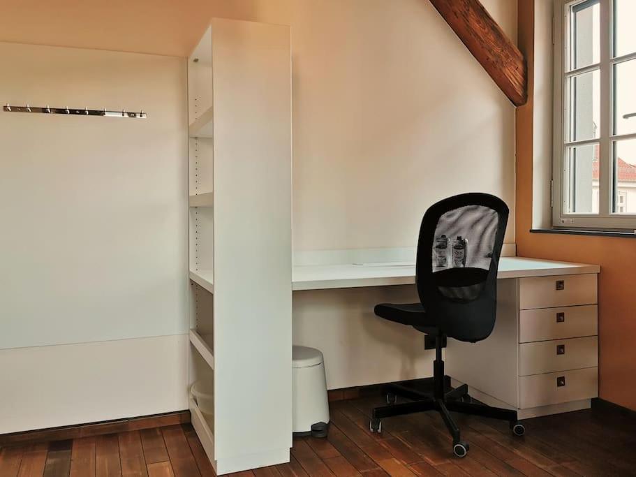 Komfortables Apartment Im Zentrum Erfurts Bagian luar foto